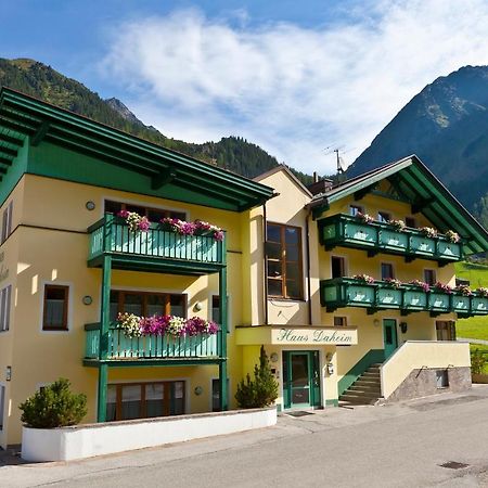 Ferienwohnungen Haus Daheim Langenfeld Luaran gambar