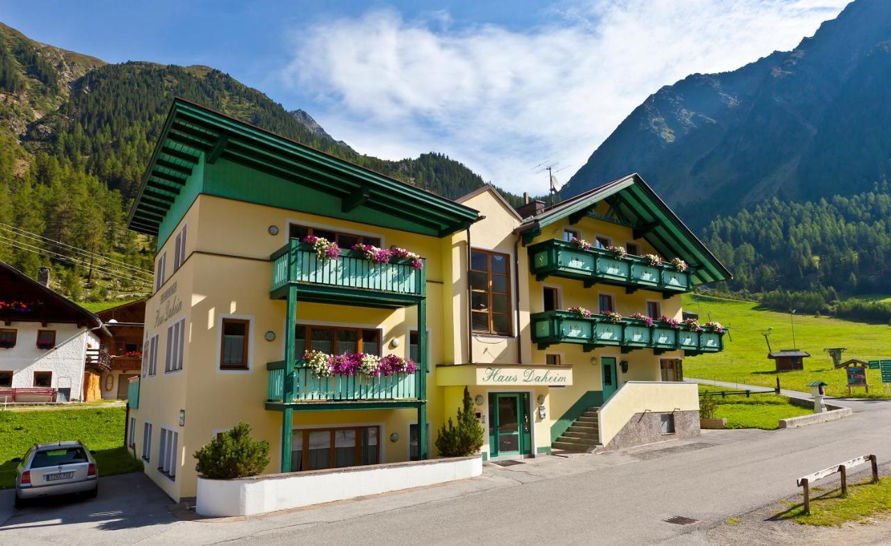 Ferienwohnungen Haus Daheim Langenfeld Luaran gambar