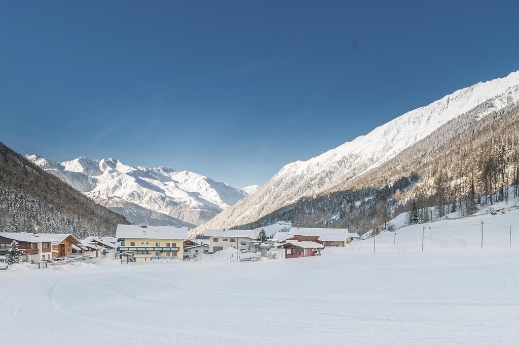 Ferienwohnungen Haus Daheim Langenfeld Luaran gambar